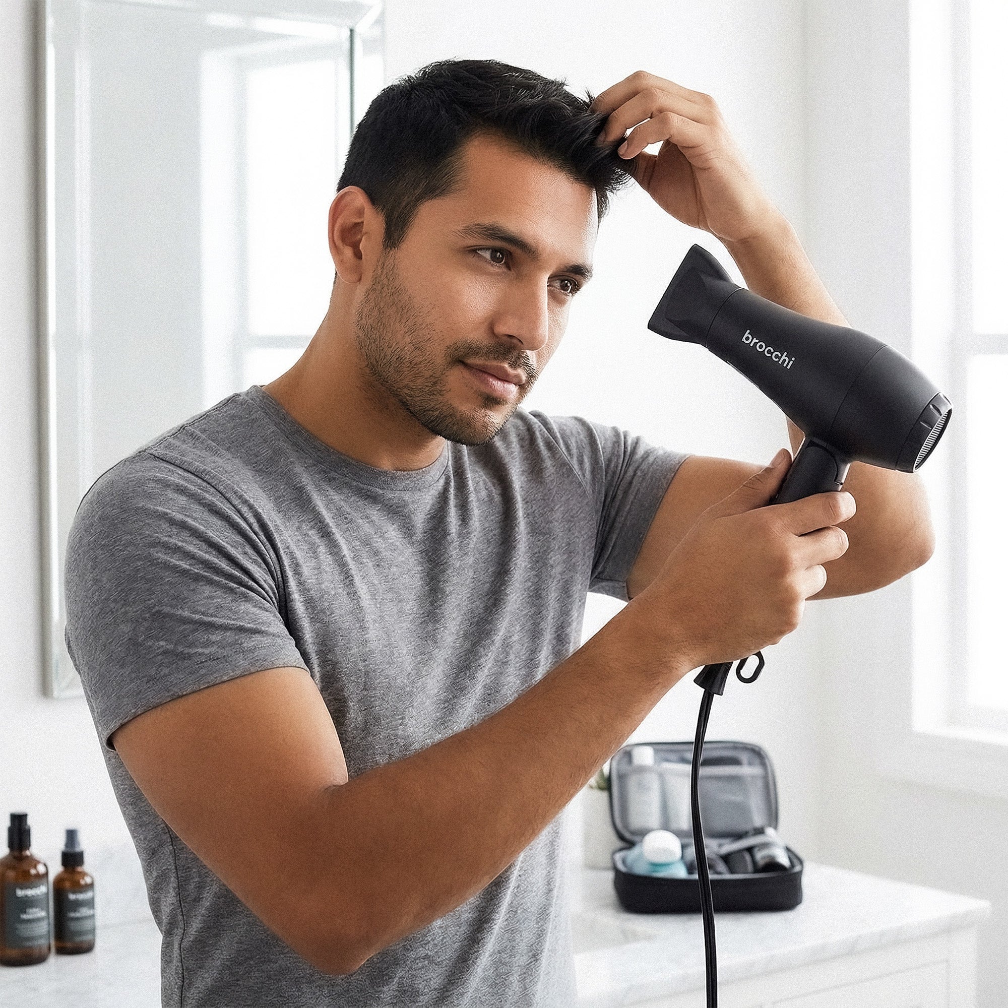 Foldable Dual-Power Mini Travel Dryer – Brocchi